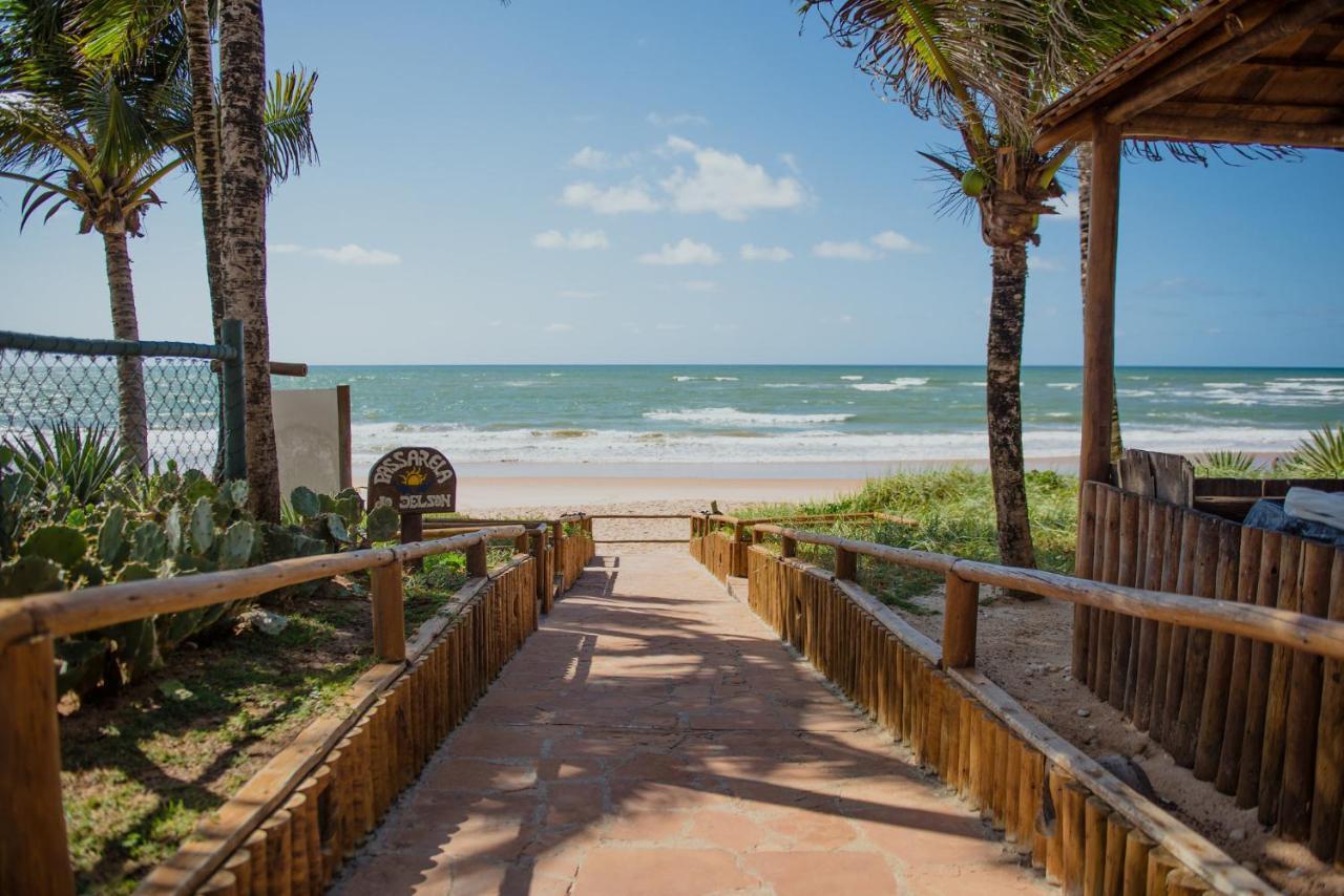 Flat Guarajuba Beira Da Praia Pe Na Areia Екстер'єр фото