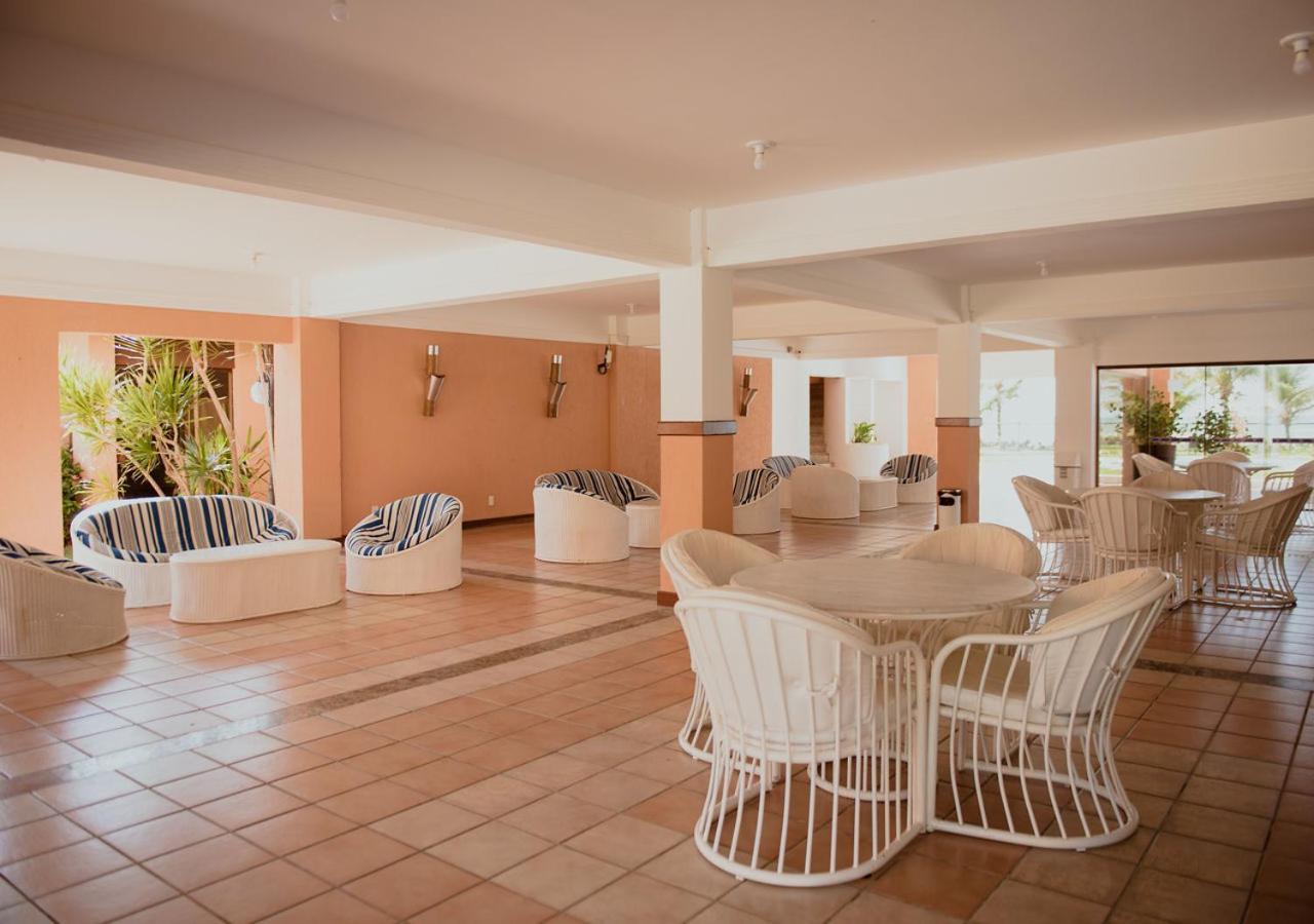 Flat Guarajuba Beira Da Praia Pe Na Areia Екстер'єр фото